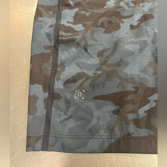 Lululemon Pace Breaker Shorts EUC - Picture 6 of 9